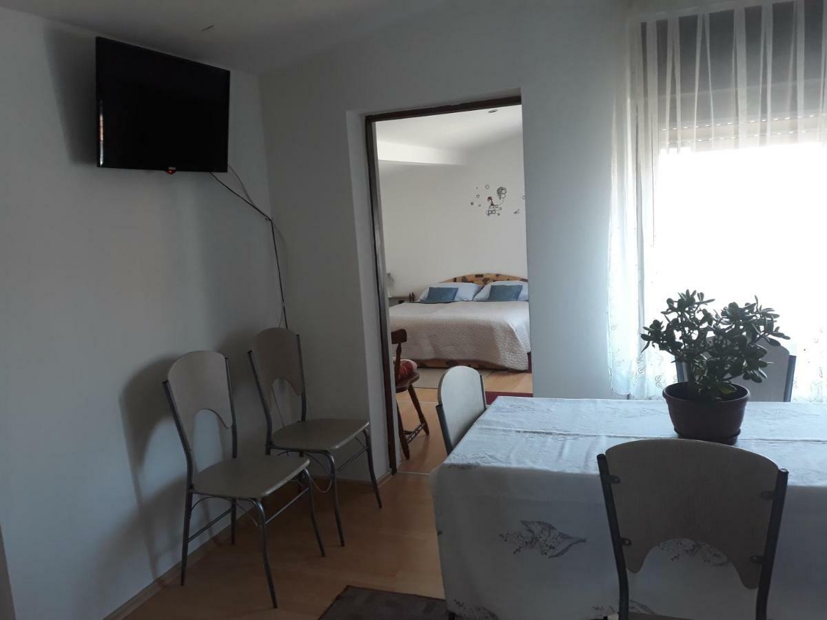 Apartmani Kristanic كارلوفاتش المظهر الخارجي الصورة