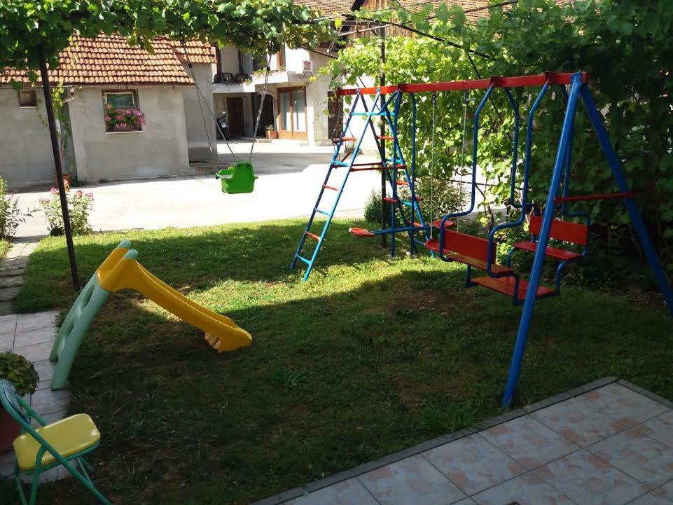 Apartmani Kristanic كارلوفاتش المظهر الخارجي الصورة